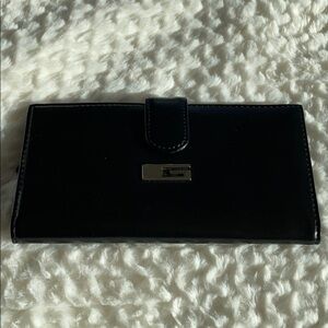 𝅺black guess wallet